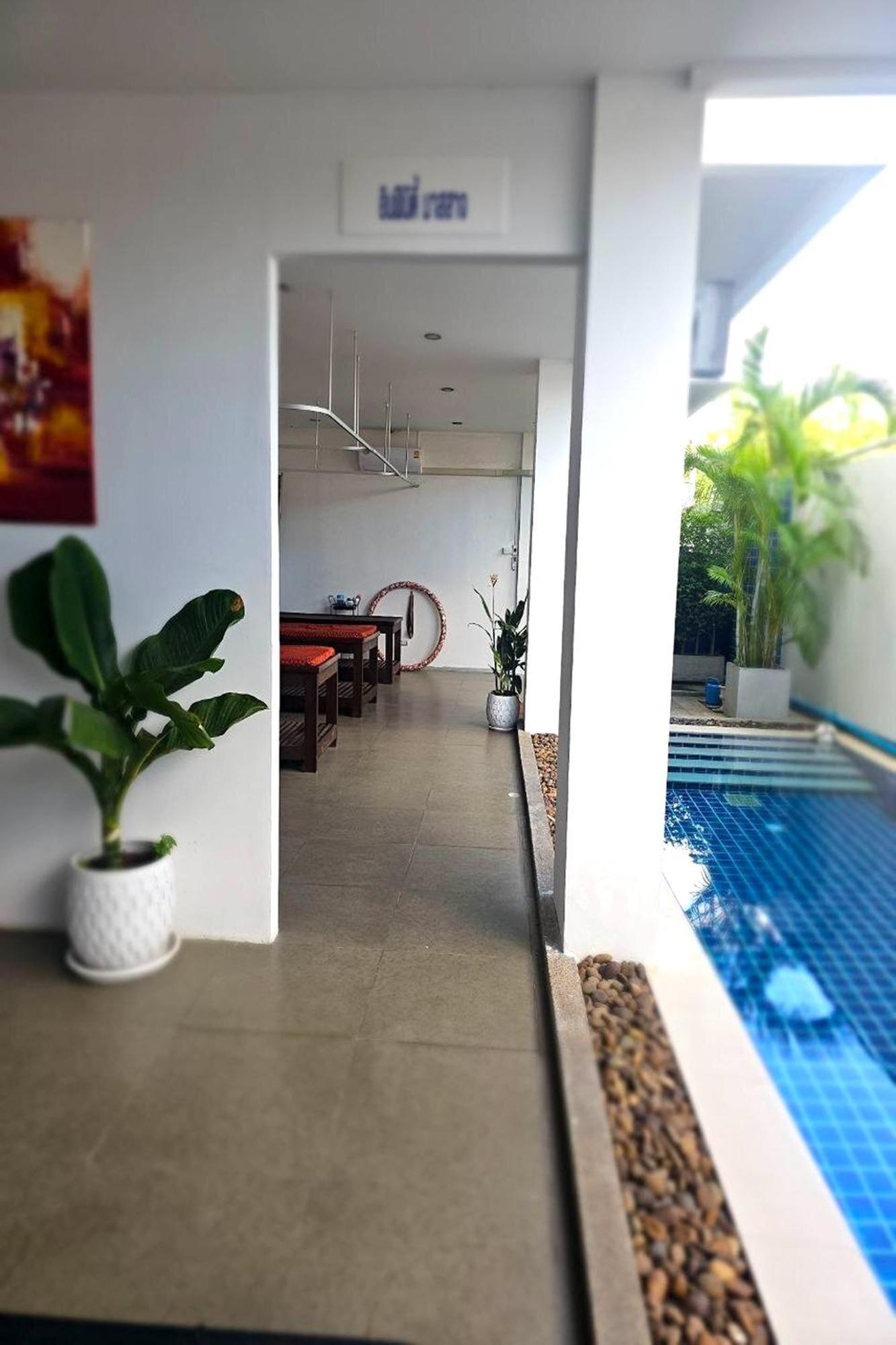 One World One Home Naiharn Hotel Rawai Extérieur photo
