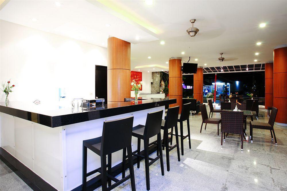 One World One Home Naiharn Hotel Rawai Extérieur photo